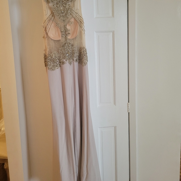 Evening gown - Picture 4 of 5